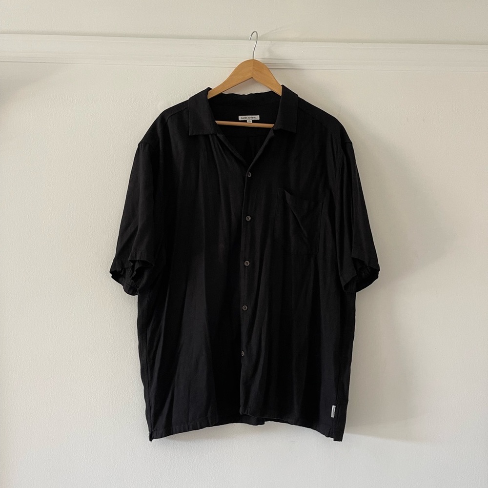 BANKS Journal Linen Button Down